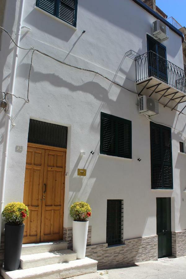 Al Qatta Bed & Breakfast กานิกัตติ ภายนอก รูปภาพ